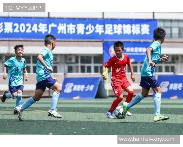 跑男节目中踢足球的球星是谁 他在节目中的表现如何